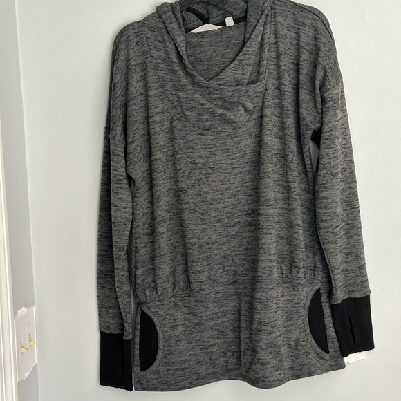 Athleta Tops - Athleta Womens Hoodie top Sz Small Grey Heather VGC